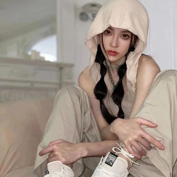彩色中的黑白